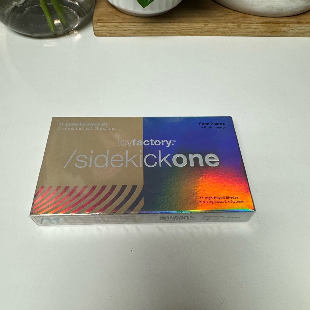 Toy factory/Sidekick one Face Pallete with mirror